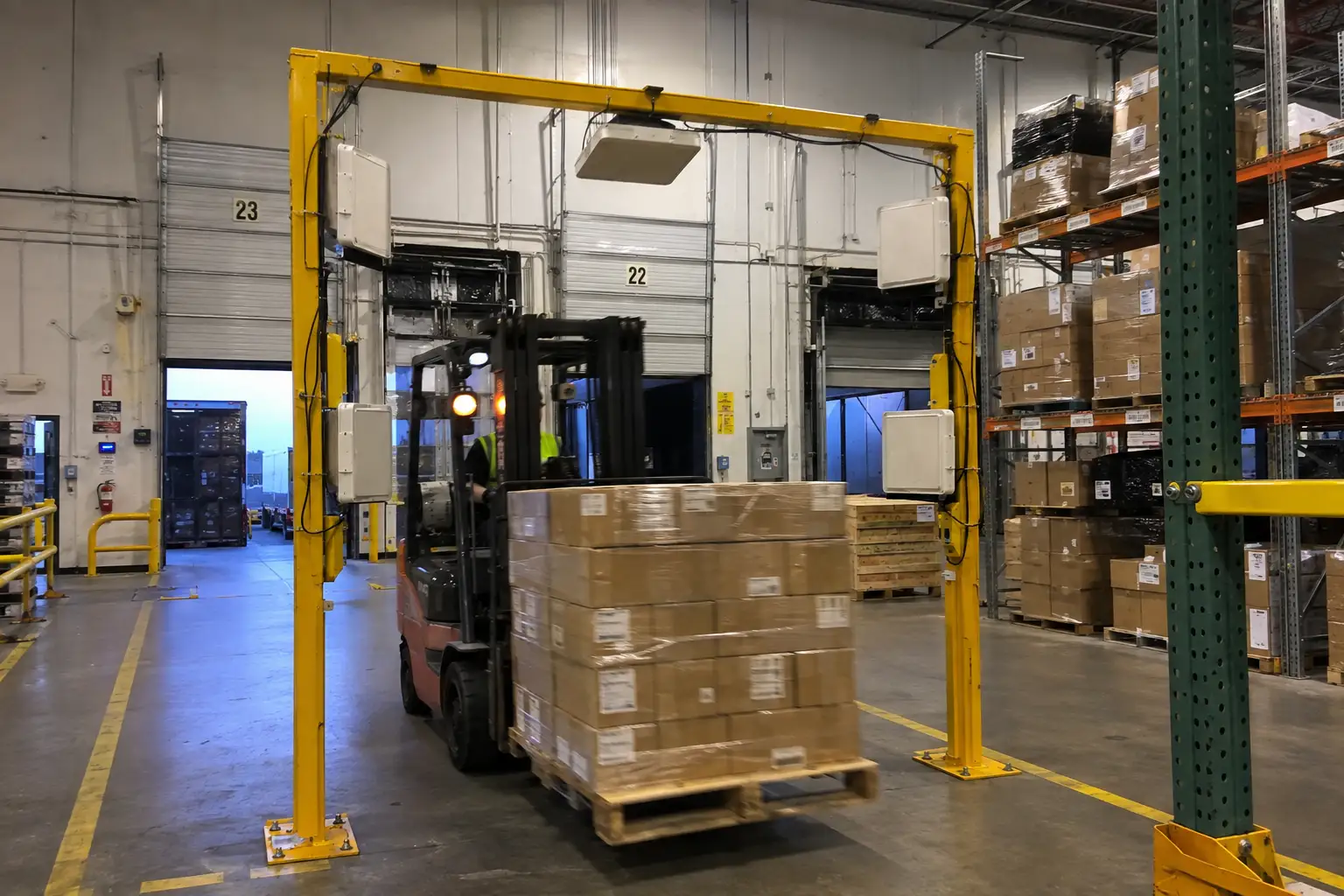 UHF RFID reader in a warehouse setting