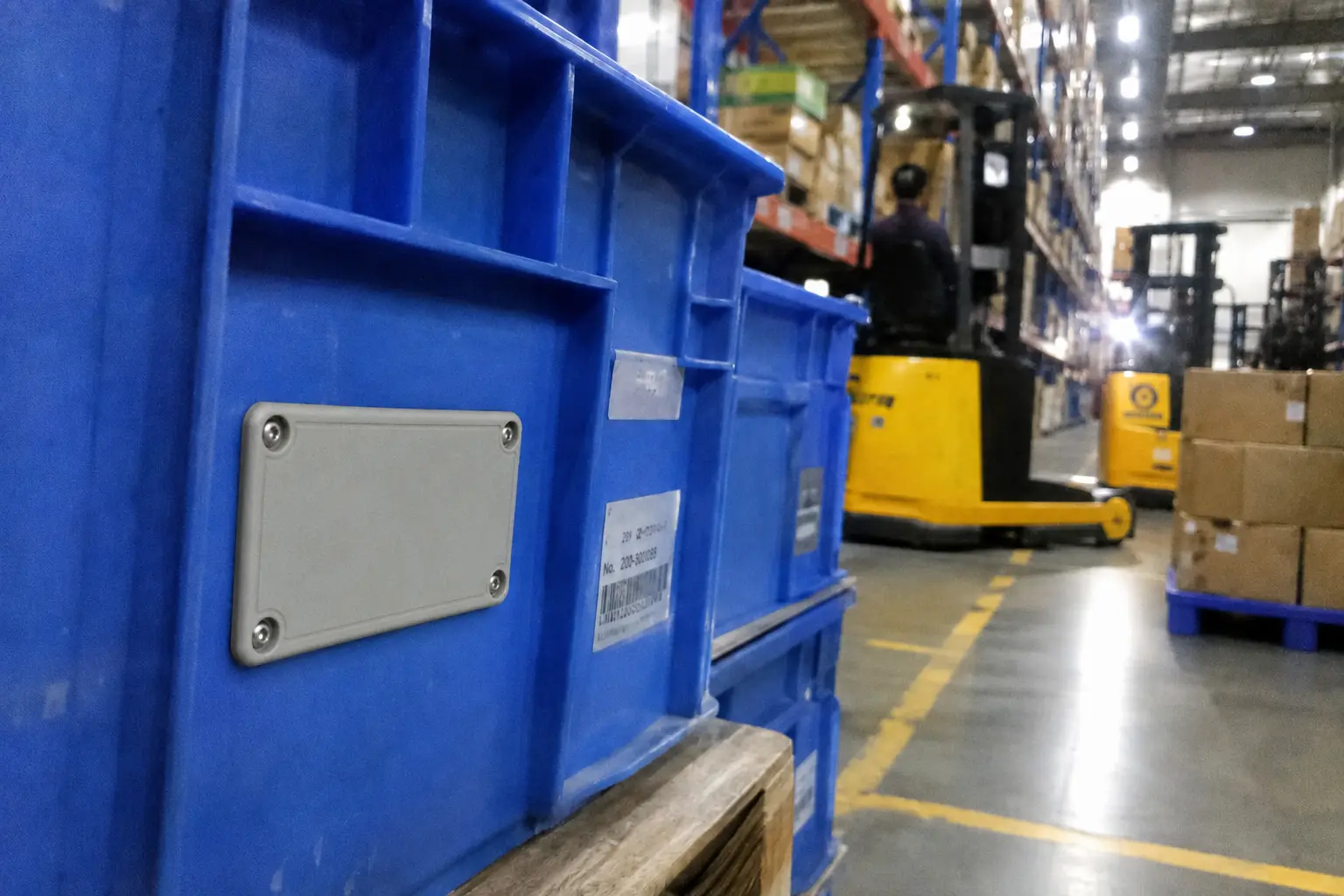 RFID tag on an automotive part on an assembly line