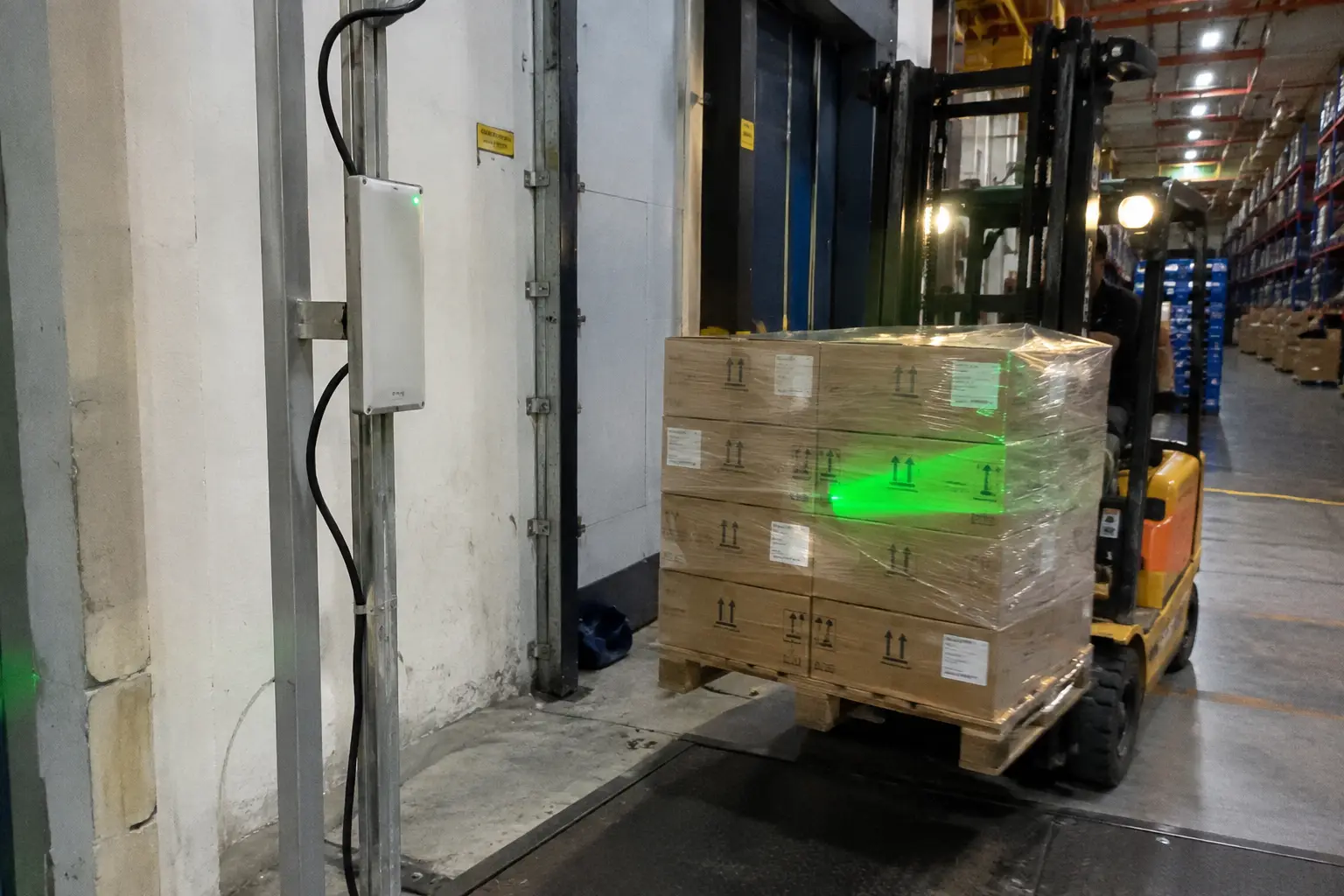 RFID tag on medical equipment in a hospital
