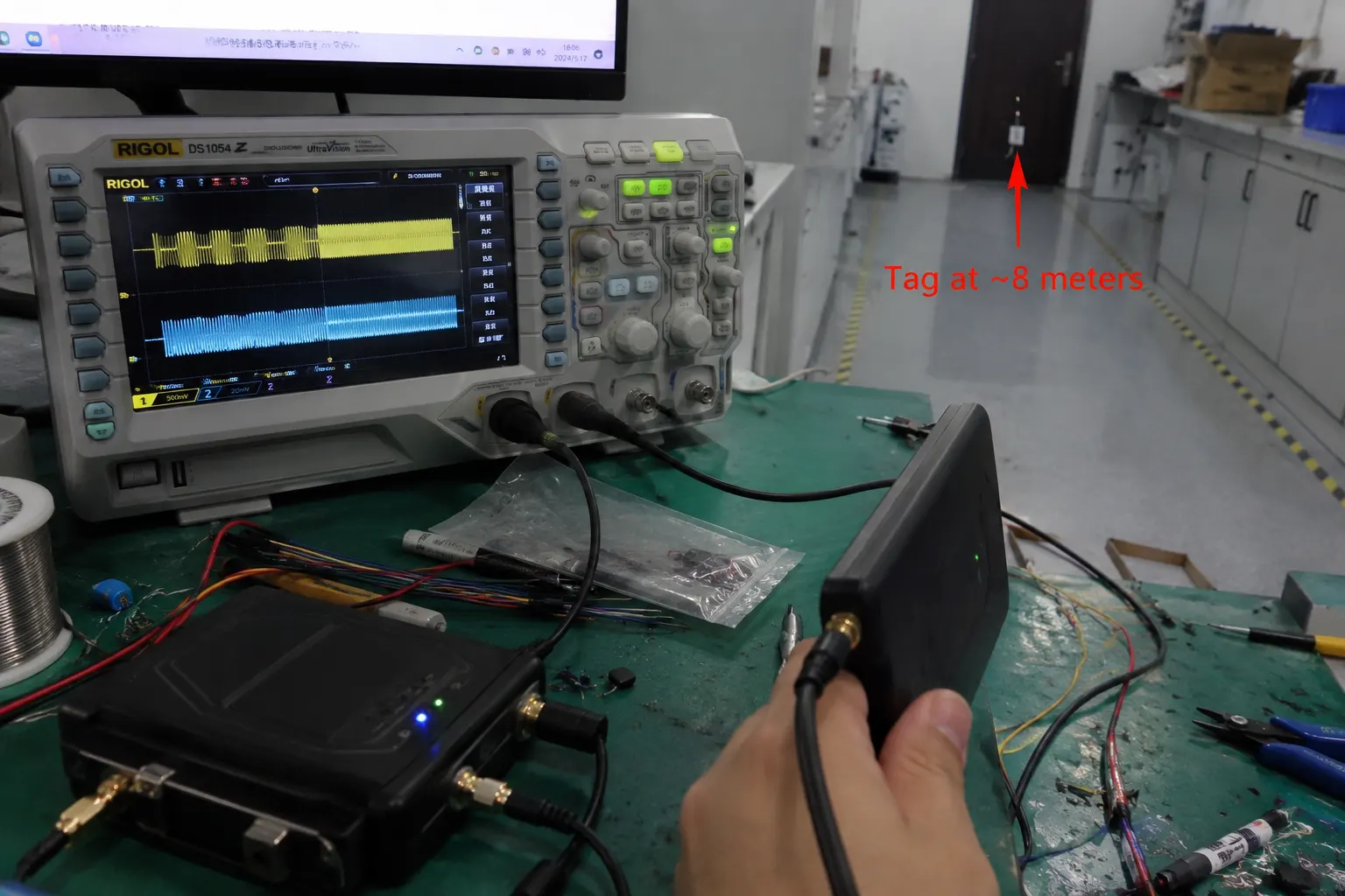 Active vs Passive RFID tags comparison