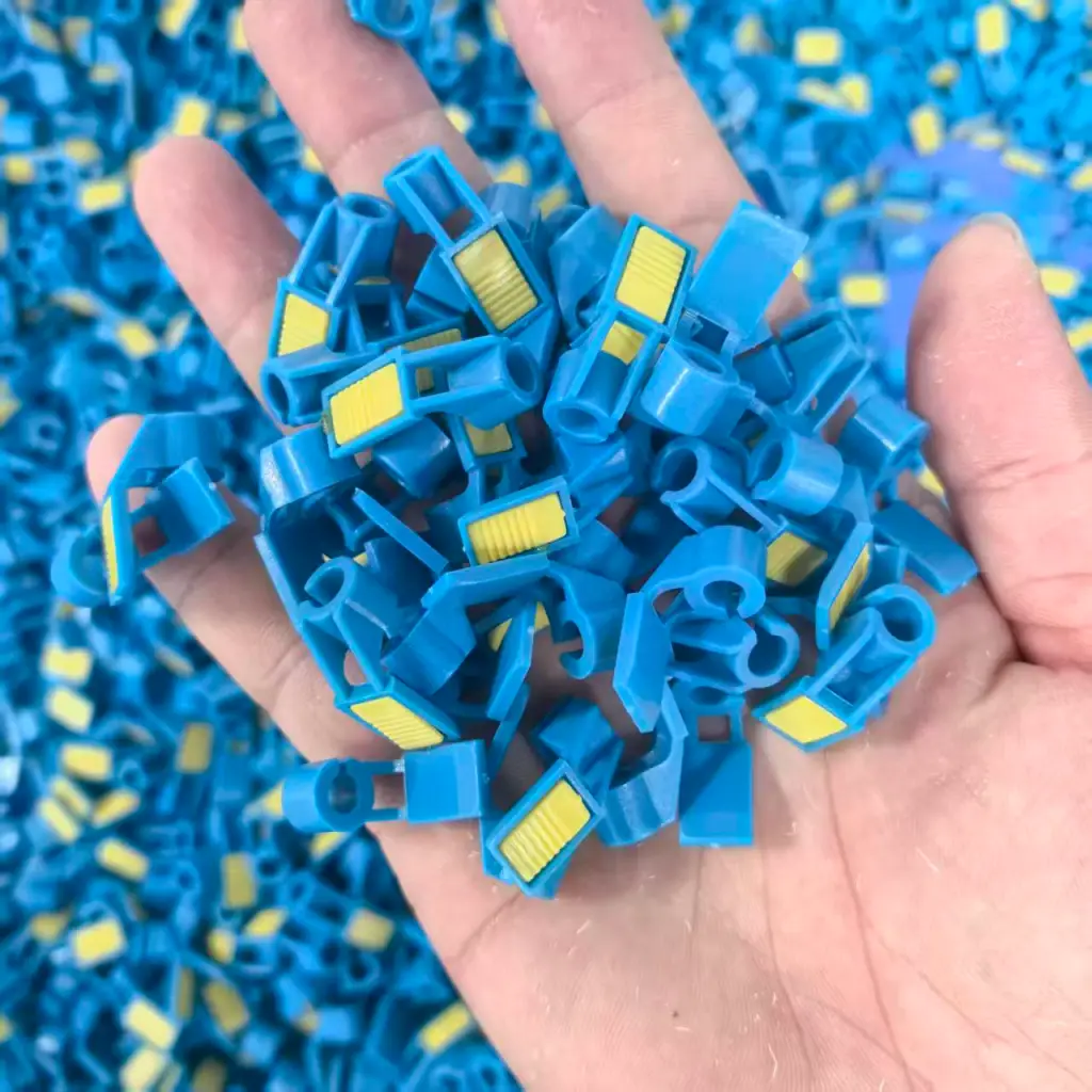 RFID tags testing lab metal surface